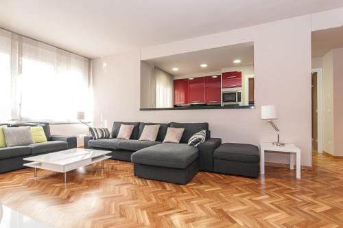 Les Corts Apartment | Weflating Diagonal