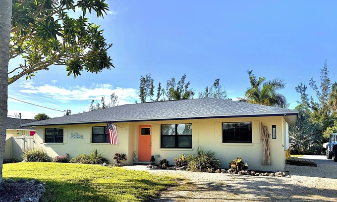 Pine Island Center House | Welcome to our piece of Paradise! Great location for everything Pine Island 🎣👙🩳🌴