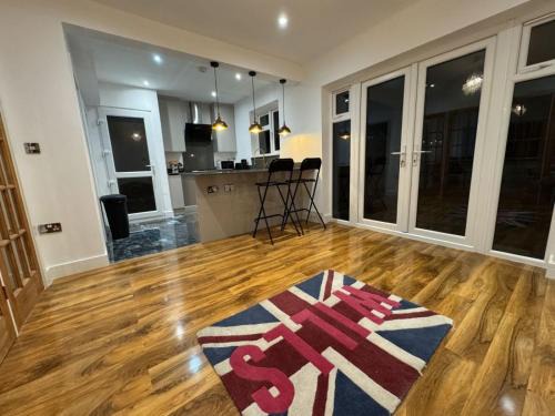 Coulsdon West House | Welcome to Our Stunning Family Home in Coulsdon