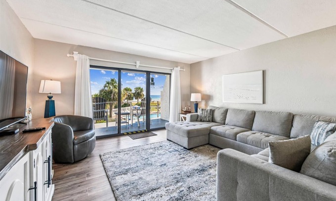 St. George Island House | Welcome to Villa E-5!