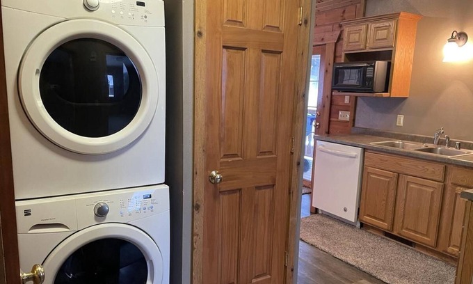 Warrens Cabin | Welcome To Your Happy Place With Beautiful Sunsets