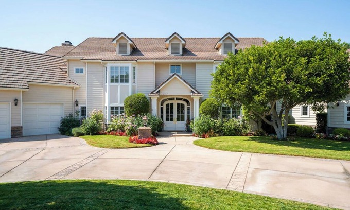 Camarillo House | Welcoming 6-bedroom house in Santa Rosa Valley
