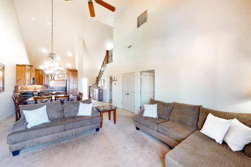 St. George House | West Canyon Wonderland