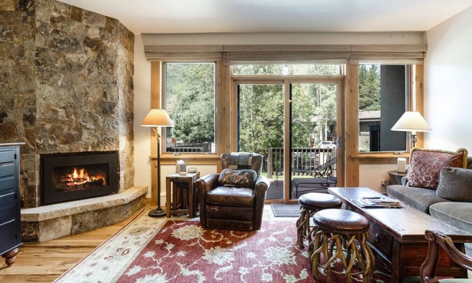 Vail Villa | West Vail Basecamp - On Free Bus Route!