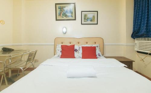 Cebu Hotel | Westview Pension by RedDoorz
