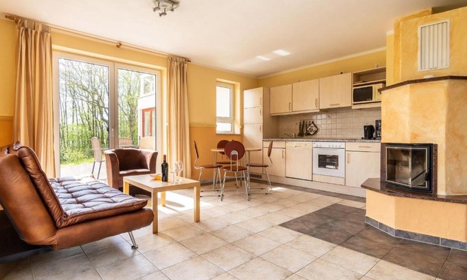 Buschvitz Apartment | Whg-2-Habichtssicht-Ferienhaus-Am-Boddenufer-Buschvitz