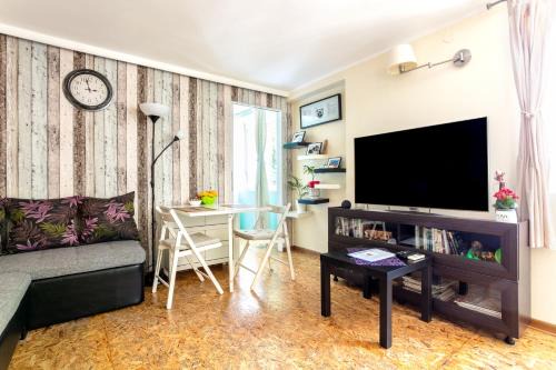 Zemun Apartment | White Bear 1663 Zemun Oldest House Apartment