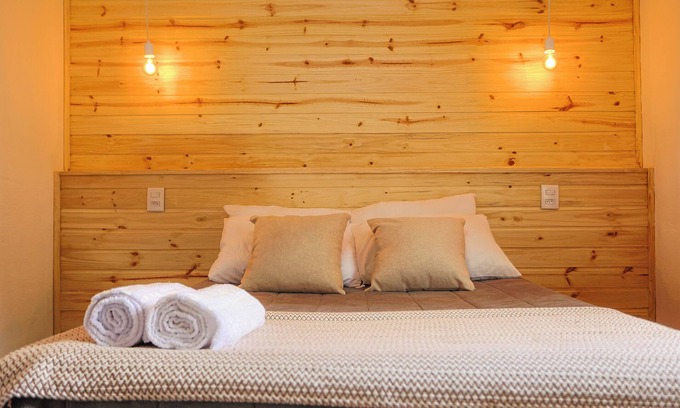 Goncalves Cottage | | White cabin | Fireplace, fireplace, tranquility, ideal for families and friends