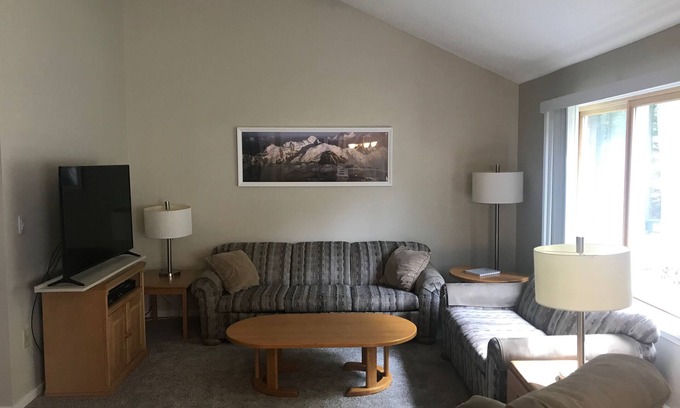 Bartlett Condo | White Mountains Family Resort Condo Minutes To Skiing Hiking Shopping Storyland