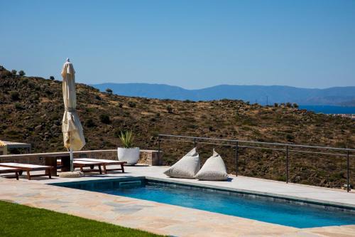 Kontos Villa | White Stone Villa
