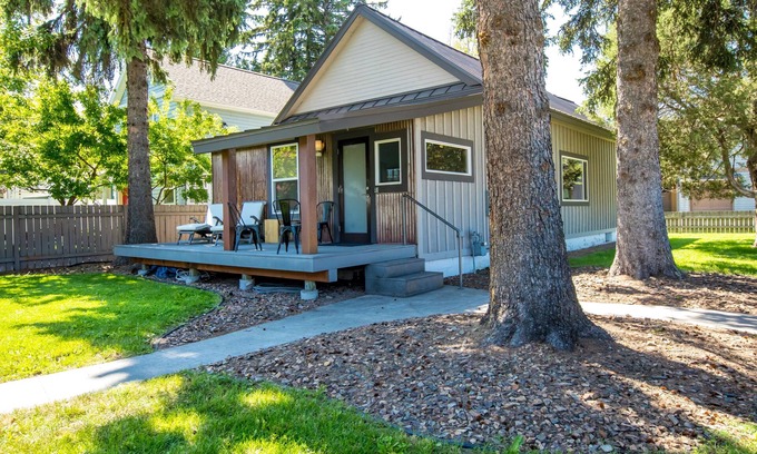 Whitefish House | Whitefish Downtown Cottage on the River Trail with views of Big Mountain
