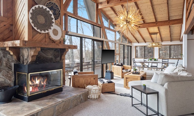 Innsbrook Ski Chalet | Whitetail Lakeside Retreat by Innsbrook Vacations!