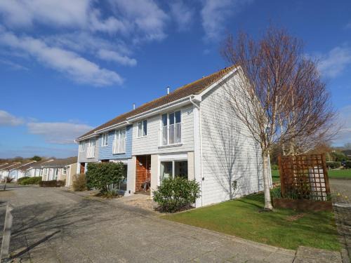 Yarmouth House | Whitfield P7