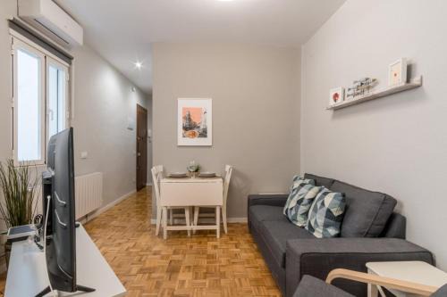 Arganzuela Apartment | Wide & modern- 3Bd 1Bth- Delicias