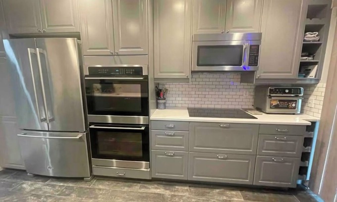 Monarch Beach Condo | WiFi, gym, pool, spas, pet, gates, laundry, patio, walk to beach