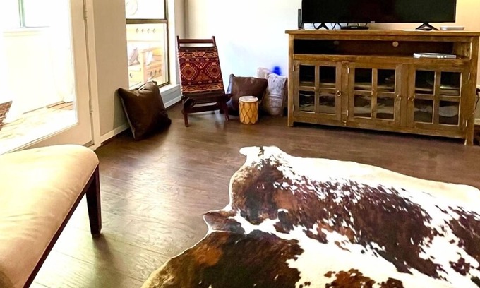 Ruidoso Downs House | Wild Horse Condo - Two Bedroom Condo