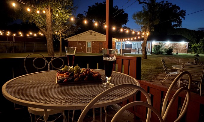 Abilene House | Willow Way - Cozy Brick Home with Outdoor Oasis