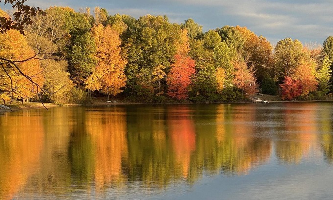 New Era Cottage | Wind Chime Cottage: Family Fun and Lakefront Comfort, Year-Round!