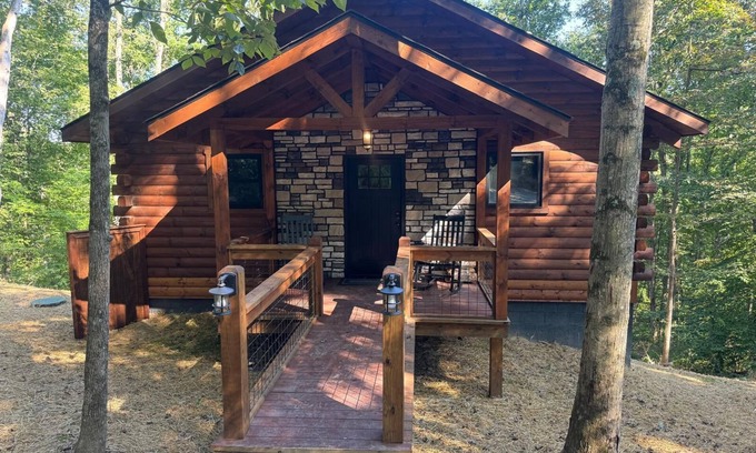 Logan Cabin | Windsong - Romantic Luxury Cabin in the Hocking Hills