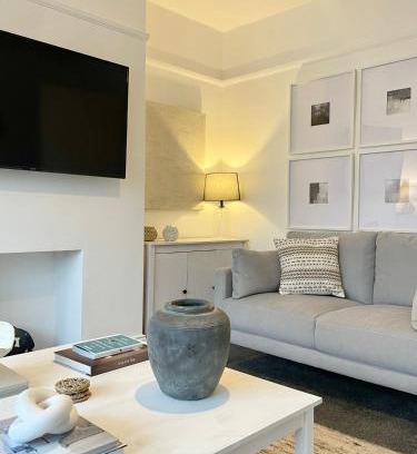 Amble House | Windsor Cottage