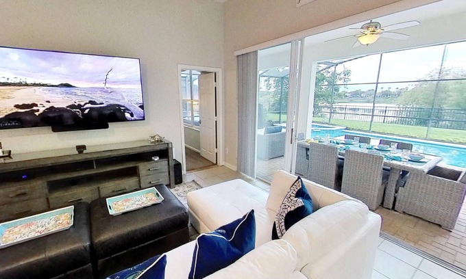 Windsor Hills Villa | Windsor Hills 2nd Premium 5/5 Lake View Home w/South Pool-Near Disney