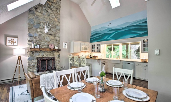 Treeloft House | Wintergreen Resort Home w/2 Decks + Ski Access!