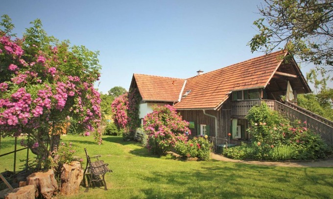 Harrachberg Other | Winzerhaus - ab 7 Nächte - Altes Gehöft am Lormanberg
