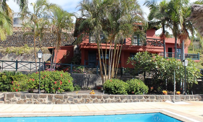 La Orotava Cottage | With pool and sea views. North of Tenerife
