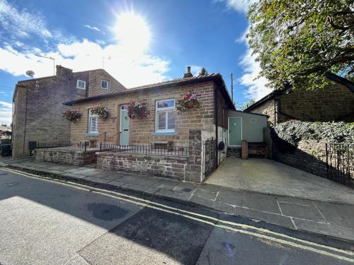 Haworth House | Withens Way Holiday Cottage, 2 Bedrooms, Haworth