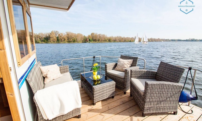 Bad Saarow Cabin | Wohlfühlboot Anna in Bad Saarow - Wohlfühlboot Hausbooturlaub