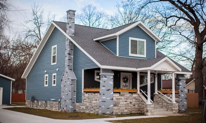 Wolf Lake House | Wolf Lake Charming Retreat