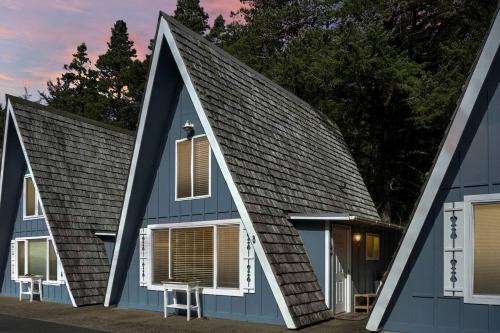Otter Rock House | Wonderful A frame Nestled Amidst Trees in Otter Rock, Oregon