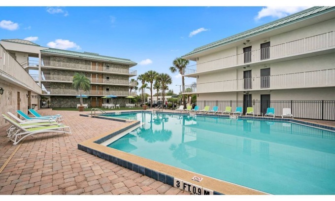 Historic Downtown Kissimmee Resort | Wonderful Apt Hotel with Pool in Kissimmee 1