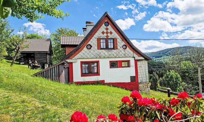 Tanvald House | Wonderful private villa for 9 guests with WIFI, TV and terrace