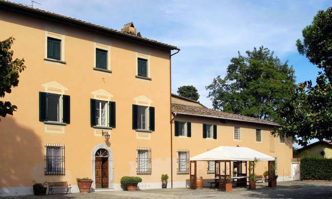 San Miniato Basso House | Wonderful private villa for 20 people with private pool, WIFI, TV, patio and pets allowed