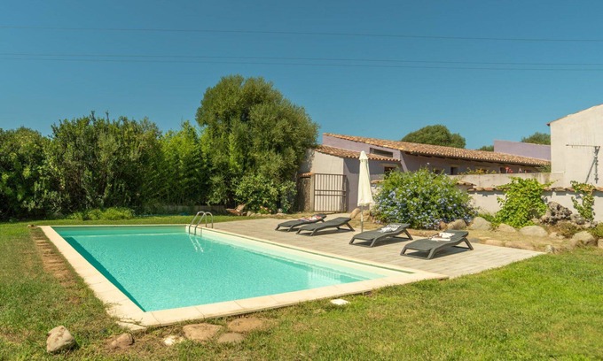 Viddalba House | Wonderful private villa with A/C, WIFI, private pool, TV, patio, pets allowed and panoramic view