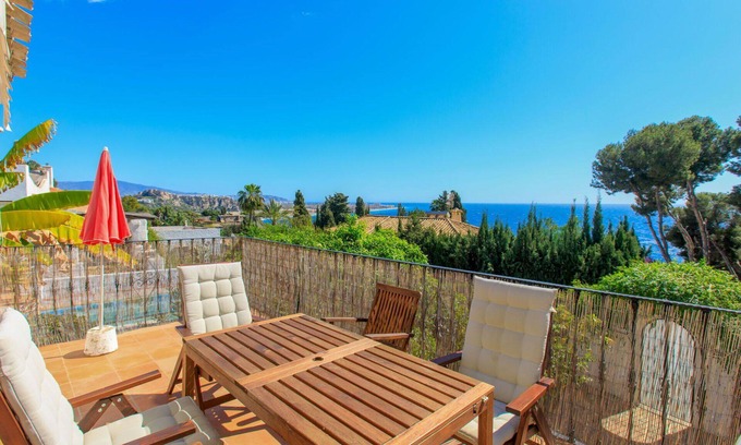 Salobrena House | Wonderful private villa for 6 people with A/C, WIFI, TV, terrace and pets allowed