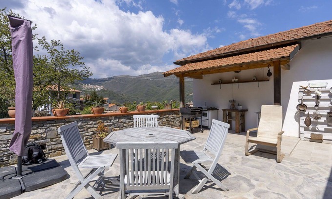 Ville San Sebastiano Villa | Wonderful private villa for 6 guests with WIFI, patio, pets allowed and panoramic view