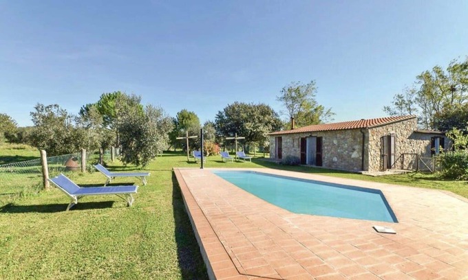 Pitigliano Villa | Wonderful private villa for 9 people with private pool, WIFI, pets allowed and panoramic view