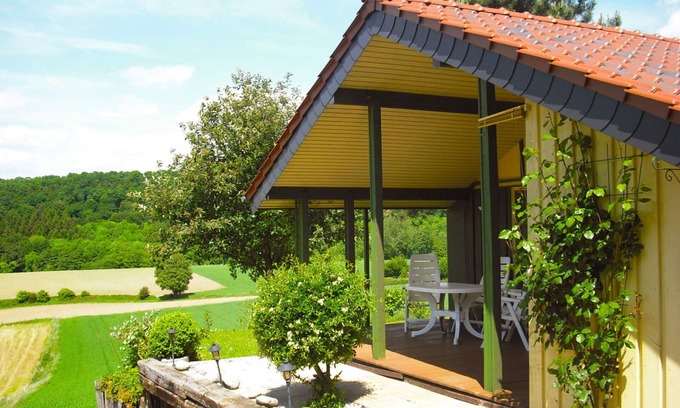 Bremke House | Wonderful private villa for 6 people with WIFI, TV, patio, pets allowed and panoramic view