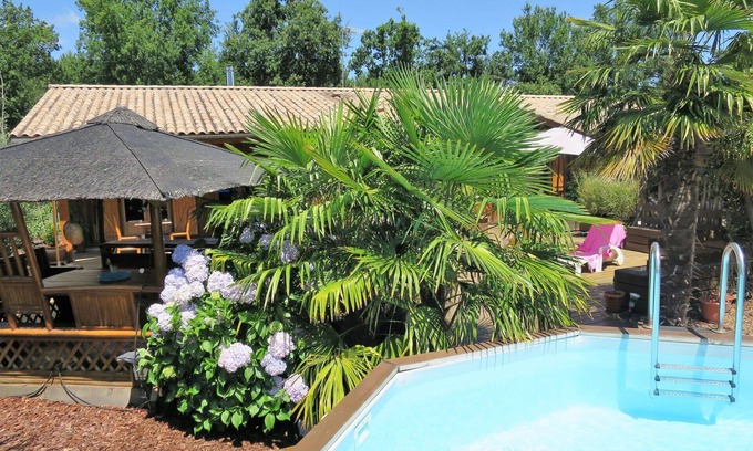 Le Porge House | Wonderful private villa for 6 people with WIFI, A/C, private pool, TV and patio