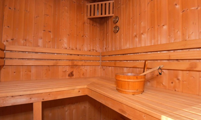 Suhl House | Wonderful private villa for 4 people with WIFI, TV, terrace and pets allowed