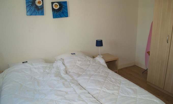 Susteren House | Wonderful private villa for 4 people with WIFI, pool, TV and terrace