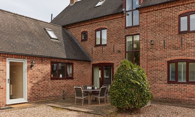 Dalbury Lees House | Wonderful villa for 19 guests with WIFI, hot tub