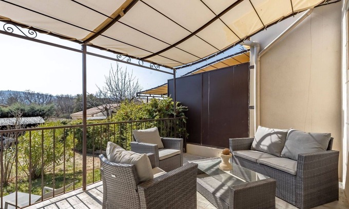 Rustrel House | Wonderful villa for 4 people with WIFI, private pool, TV and terrace