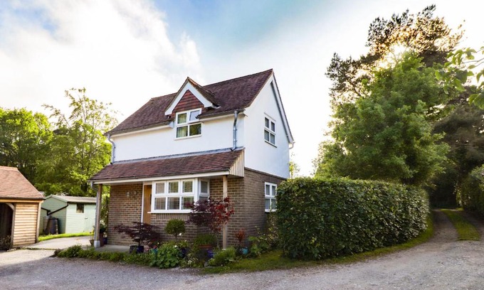 Heathfield House | Wood Glen Cottage