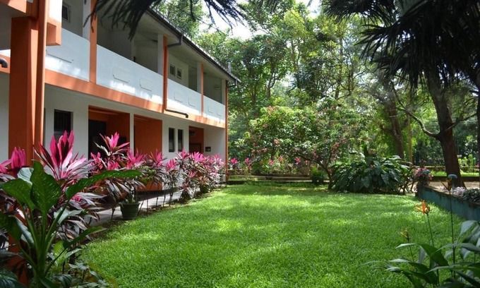 Nissankamallapura Hotel | Wood Side Tour Inn