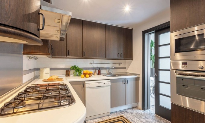 Almagro Apartment | Wukro - 2 bedrooms and terrace in Chamberí