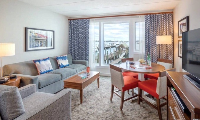 Yachting Village Condo | Wyndham Inn on the Harbor | 1BR/1BA Queen Suite
