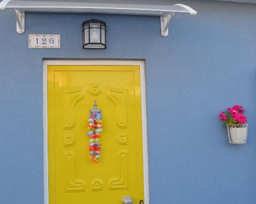 Barra House | Yellow Door